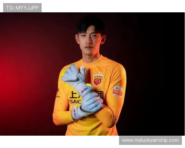 颜骏凌神勇扑出拉布亚德任意球，海港客场零封